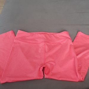 Under Armour capri pants